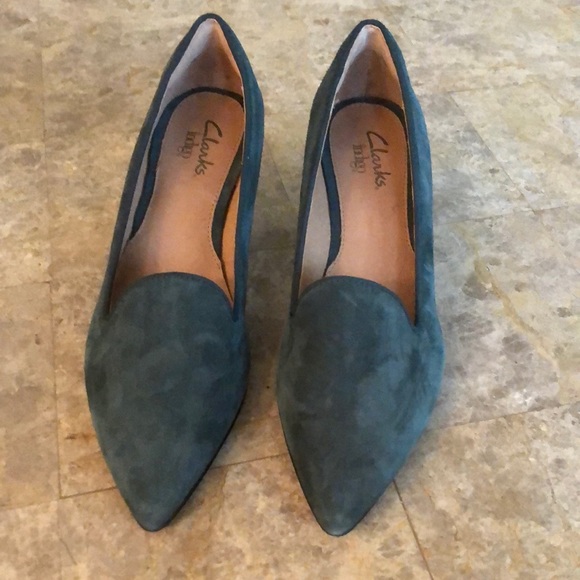 clarks indigo heels